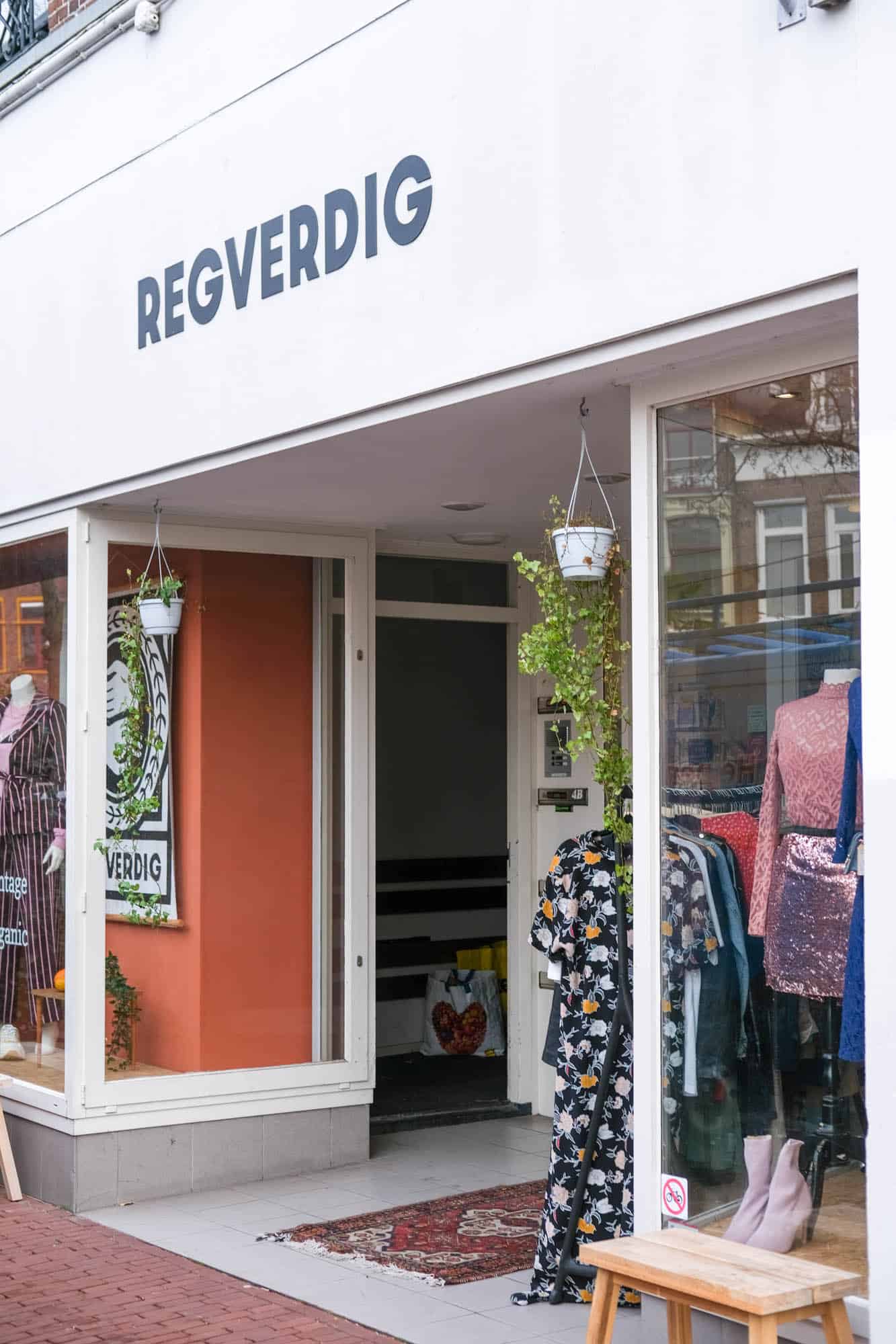 Regverdig tweedehands kledingwinkel